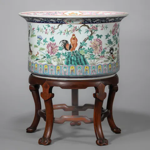 Famille Rose Floral and Bird Flower Pot