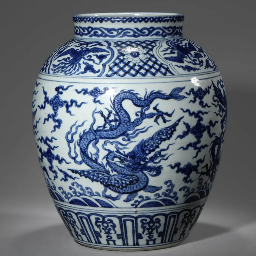 A Chinese blue and white dragon and phoenix vase, Ming Dynasty, Jiajing period.