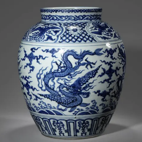 A Chinese blue and white dragon and phoenix vase, Ming Dynasty, Jiajing period.